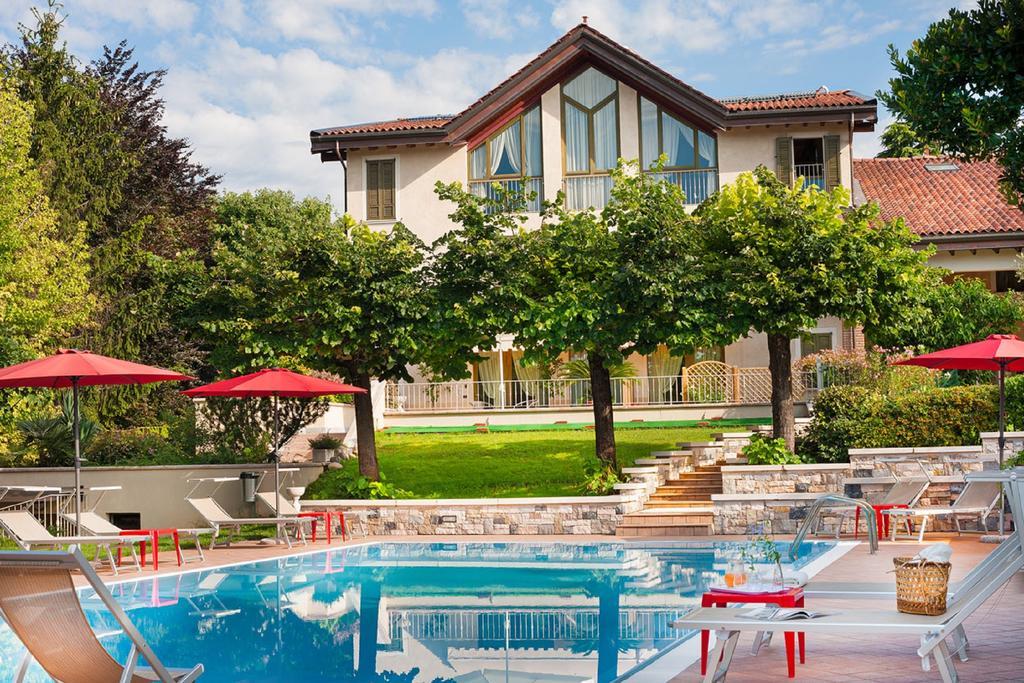 Olea Dei Holiday Apartments Сан Феличе дел Бенако Екстериор снимка